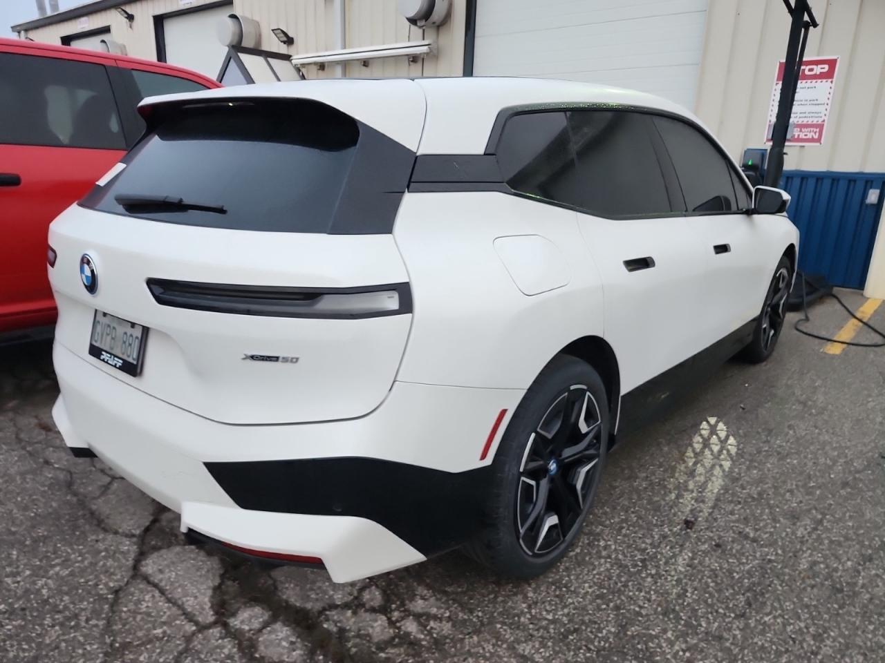 2025 BMW iX xDrive50 I Premium Enhanced Package Photo4