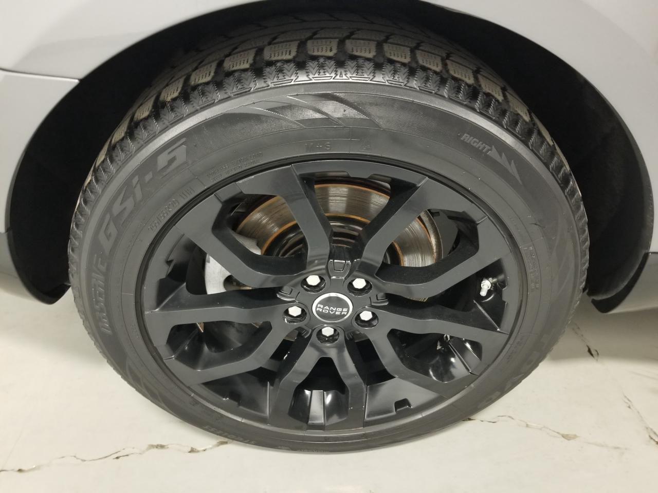 2021 Land Rover Range Rover Sport HSE Silver MHEV 4dr All-Wheel Drive Photo