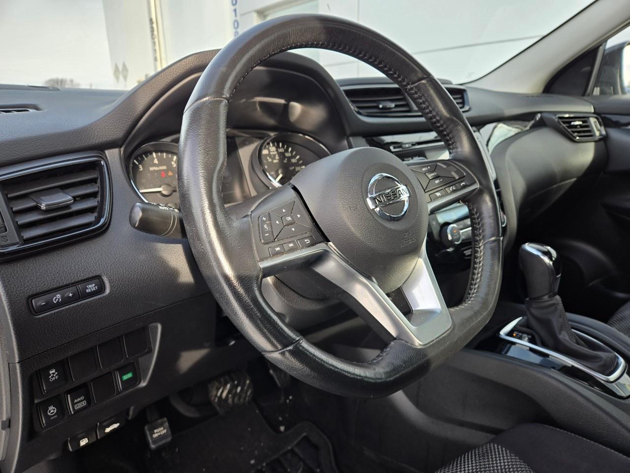 2018 Nissan Qashqai AWD SV CVT Photo