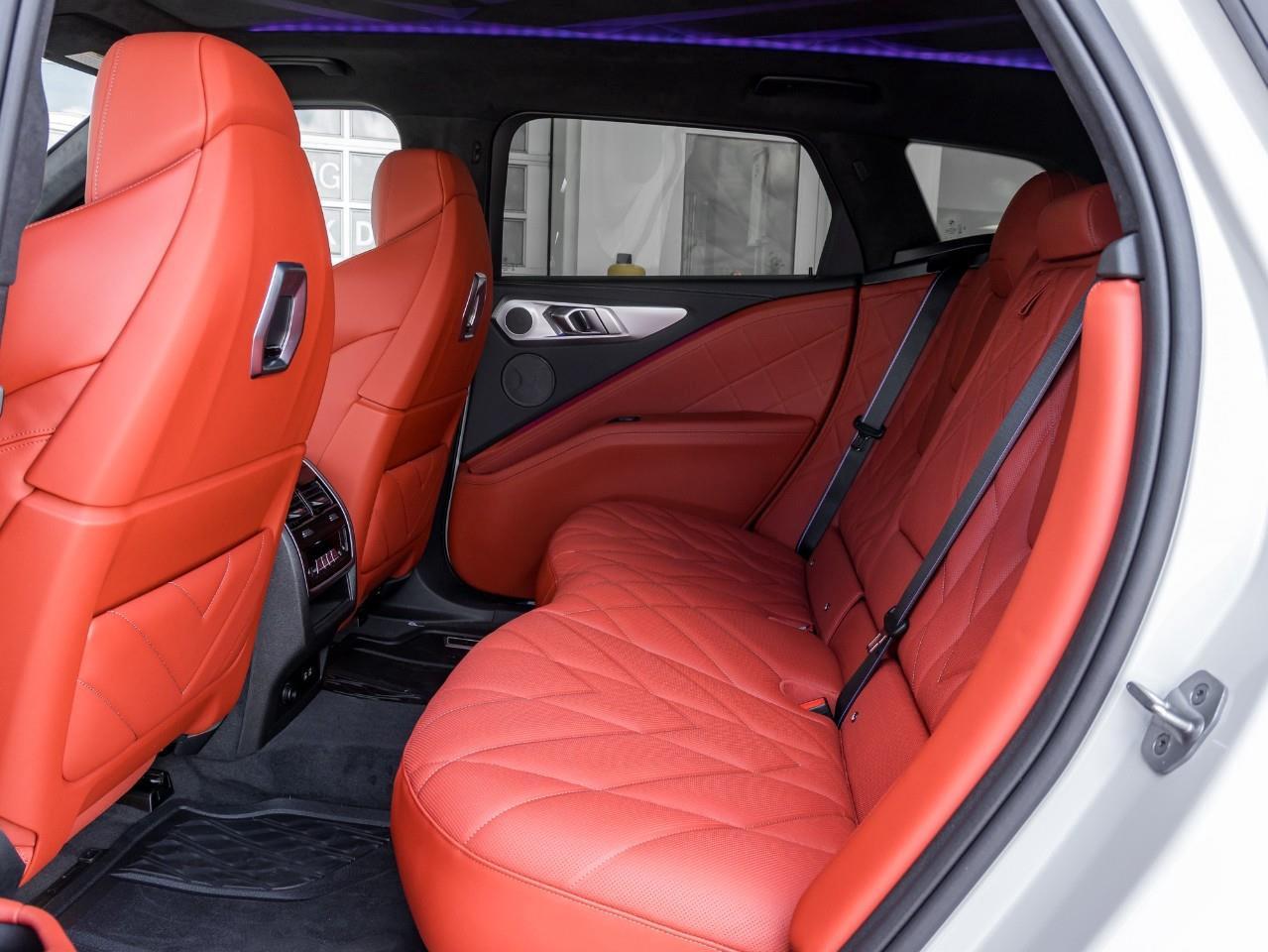 2025 BMW XM Base 4dr All-Wheel Drive Sports Activity Vehicle Photo