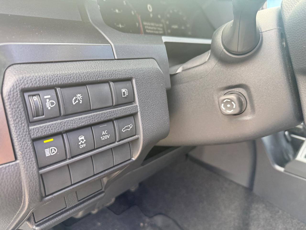 2025 Toyota 4Runner Base 4dr 4x4 Photo