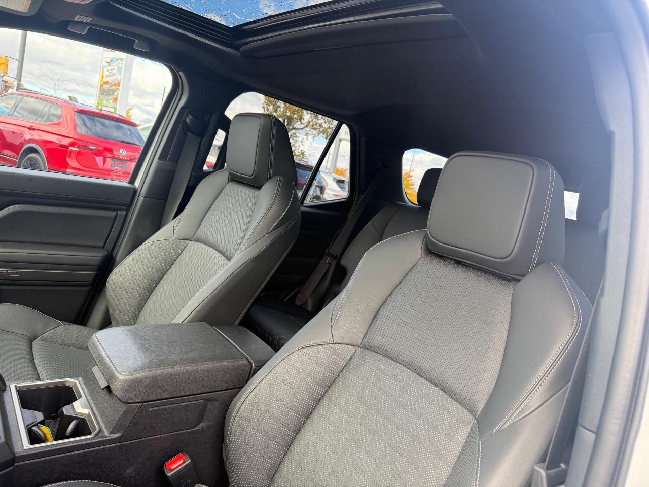 2025 Toyota 4Runner Base 4dr 4x4 Photo