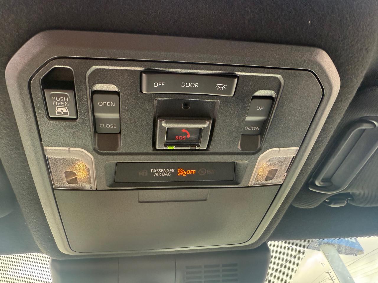 2025 Toyota 4Runner Base 4dr 4x4 Photo