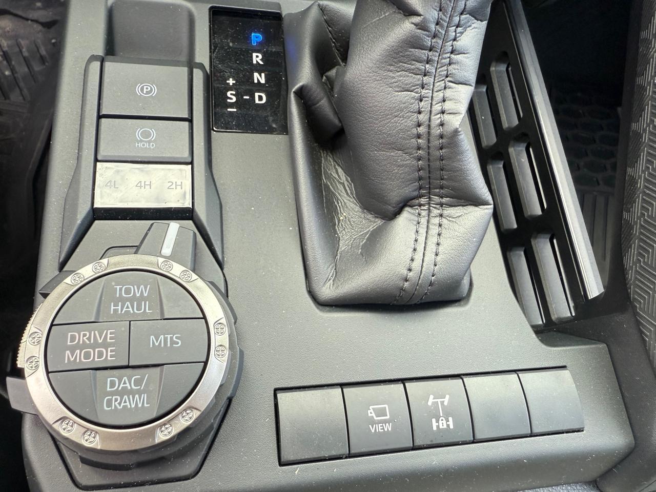 2025 Toyota 4Runner Base 4dr 4x4 Photo