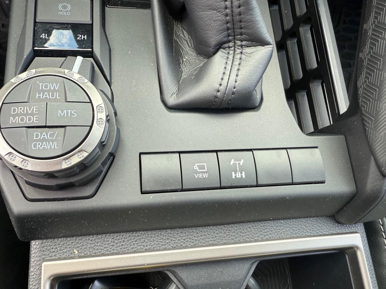 2025 Toyota 4Runner Base 4dr 4x4 Photo