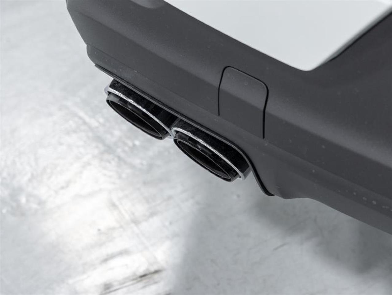 2025 Porsche Cayenne  Photo