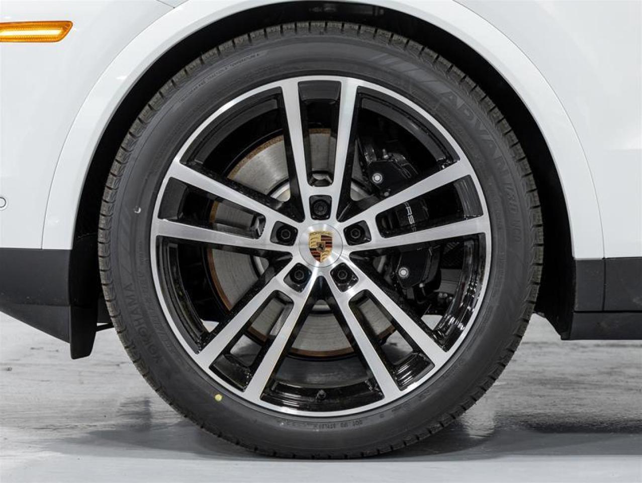 2025 Porsche Cayenne  Photo