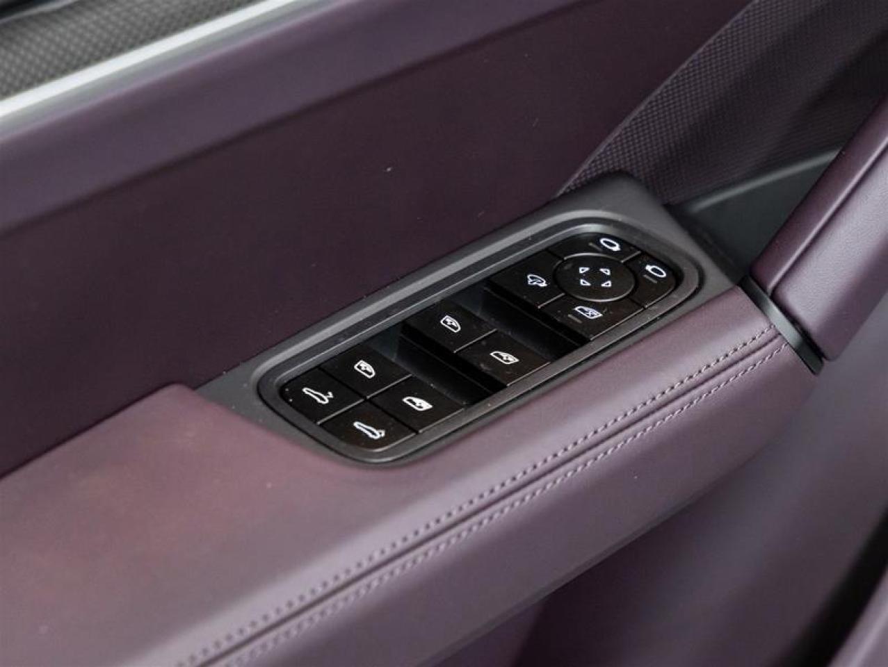 2025 Porsche Cayenne  Photo