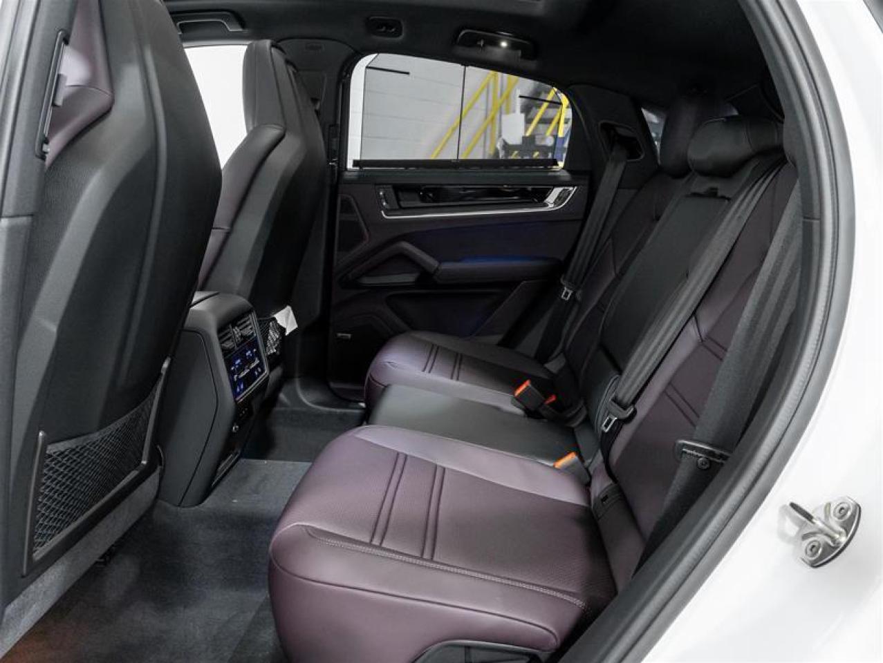 2025 Porsche Cayenne  Photo