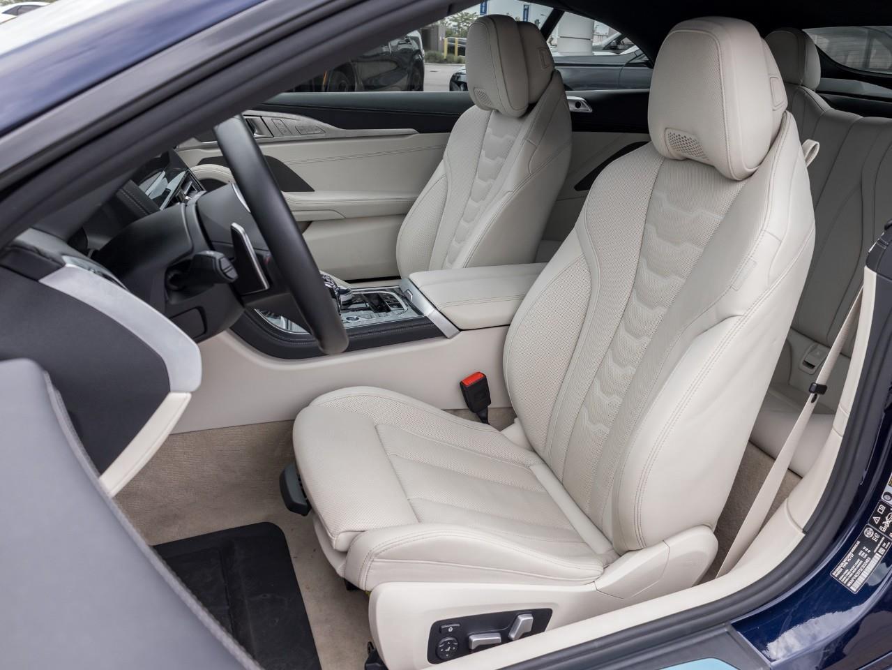 2025 BMW M850 i xDrive 2dr All-Wheel Drive Cabriolet Photo