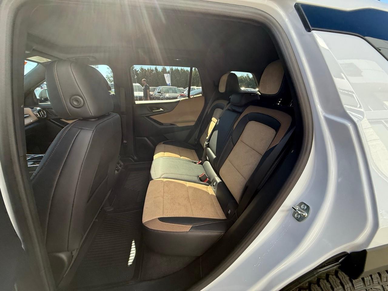 2026 Chevrolet Equinox ACTIV 4dr All-Wheel Drive Photo