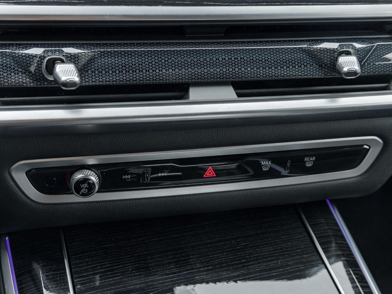 2024 BMW X5 xDrive40i 4dr All-Wheel Drive Sports Activity Vehicle Photo