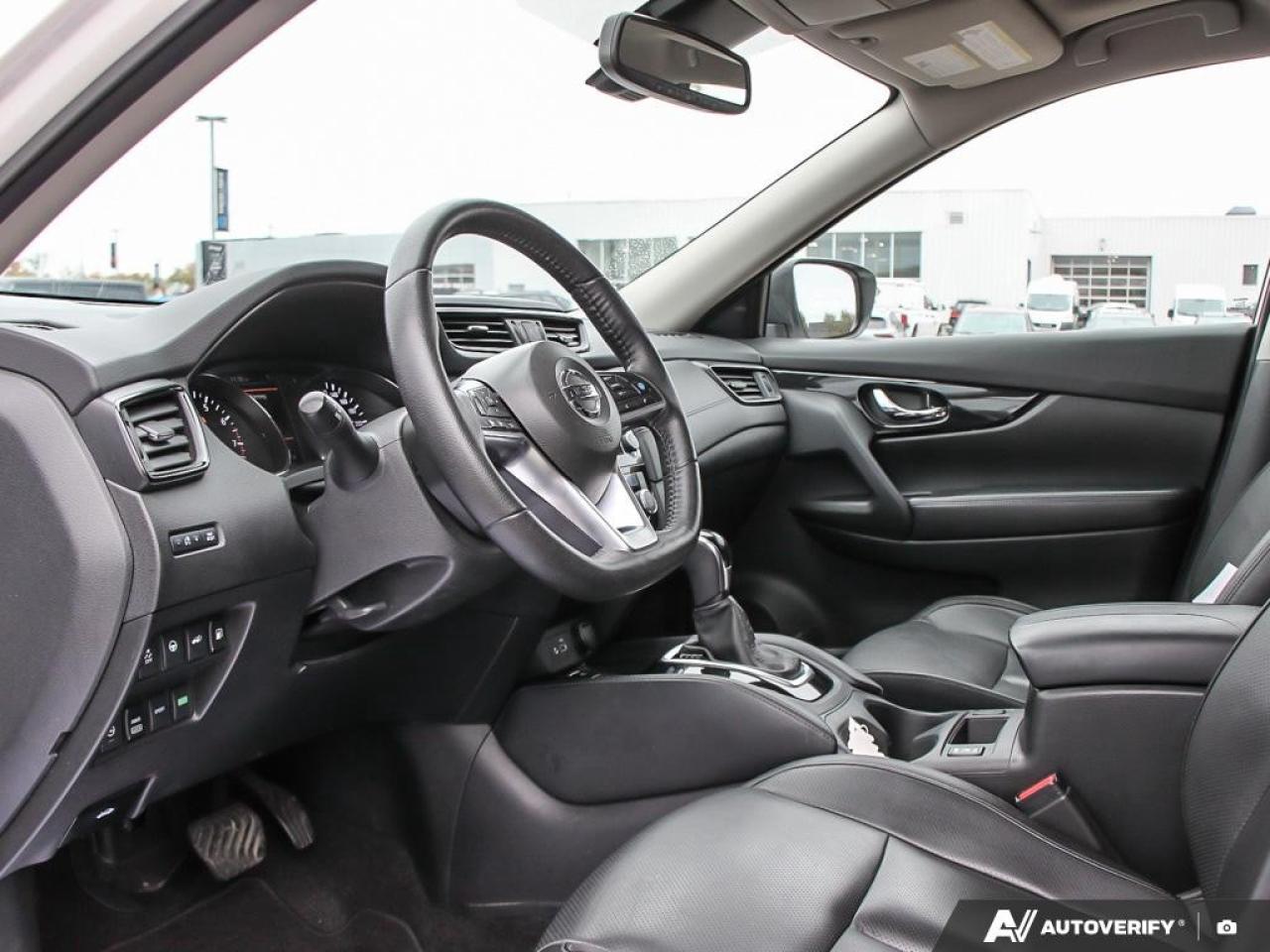 2020 Nissan Rogue AWD SL Photo