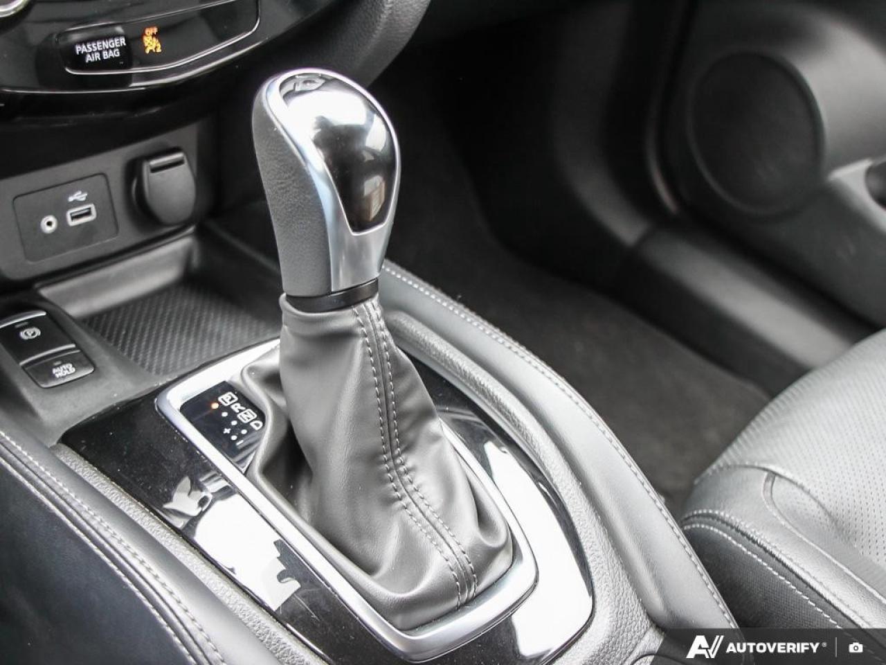 2020 Nissan Rogue AWD SL Photo