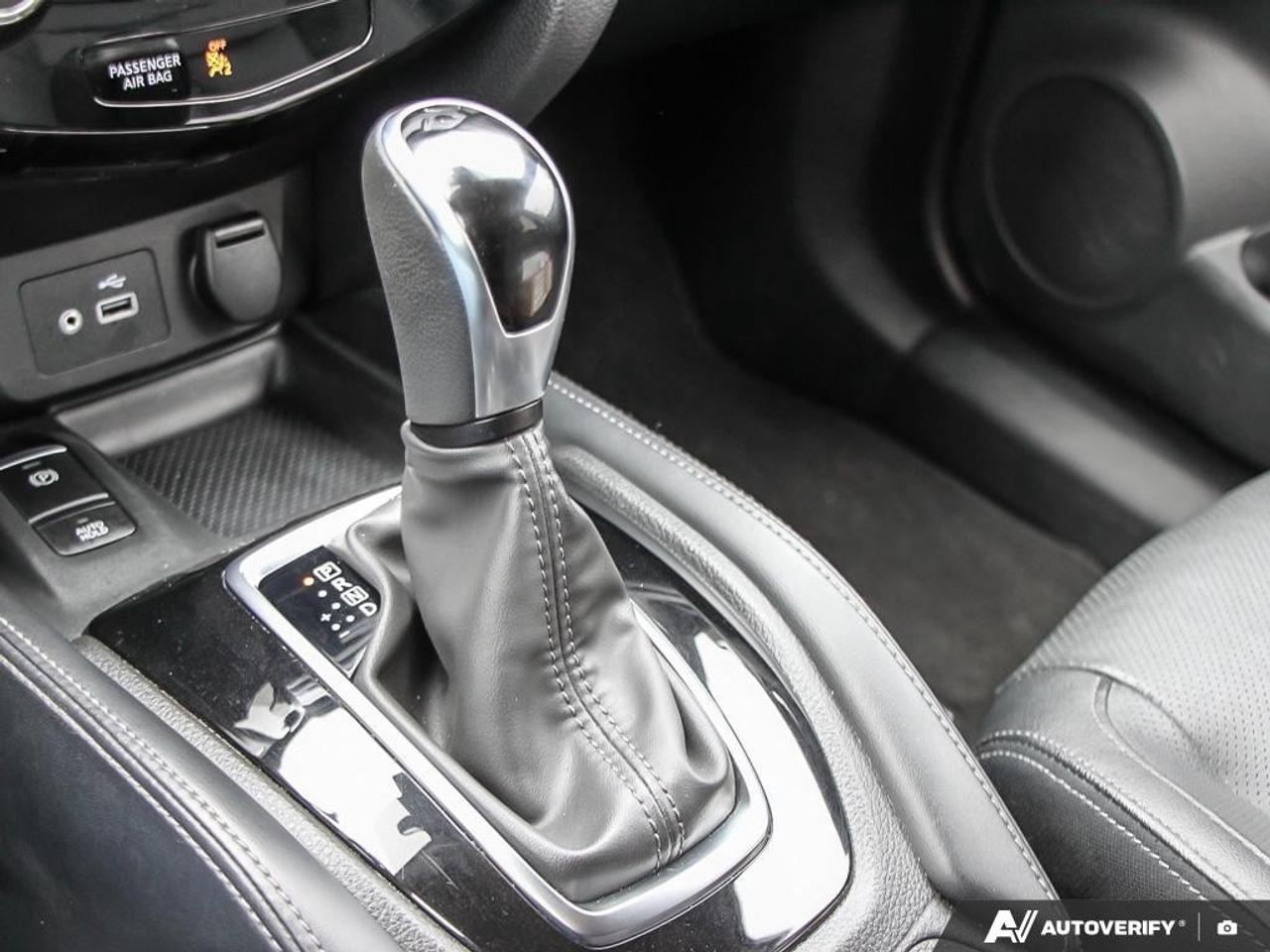 2020 Nissan Rogue AWD SL Photo