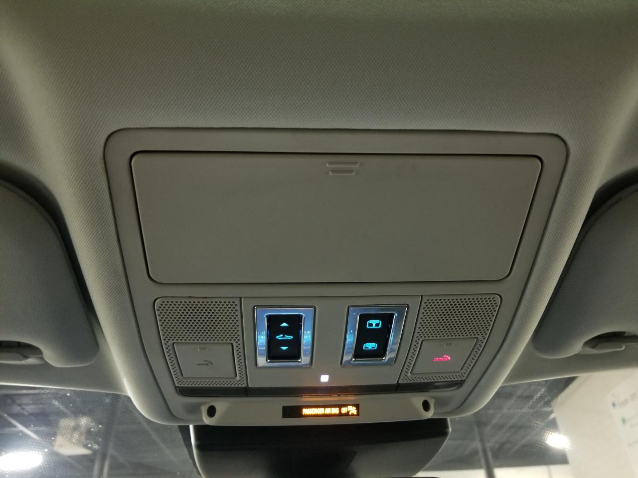 2017 Jaguar XF 20d Prestige 4dr All-Wheel Drive Sedan Photo