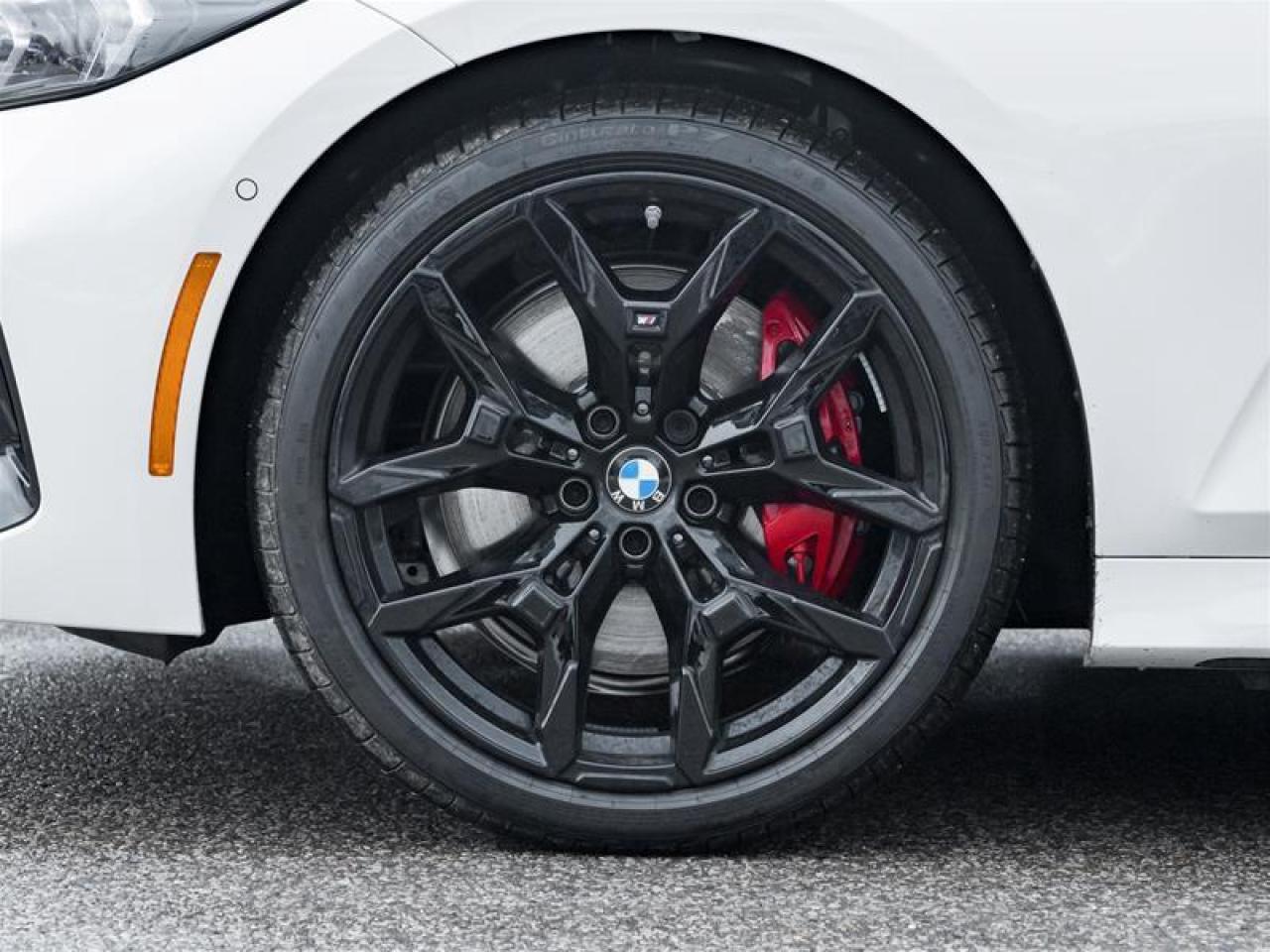 2026 BMW 330 i xDrive 4dr All-Wheel Drive Sedan Photo4