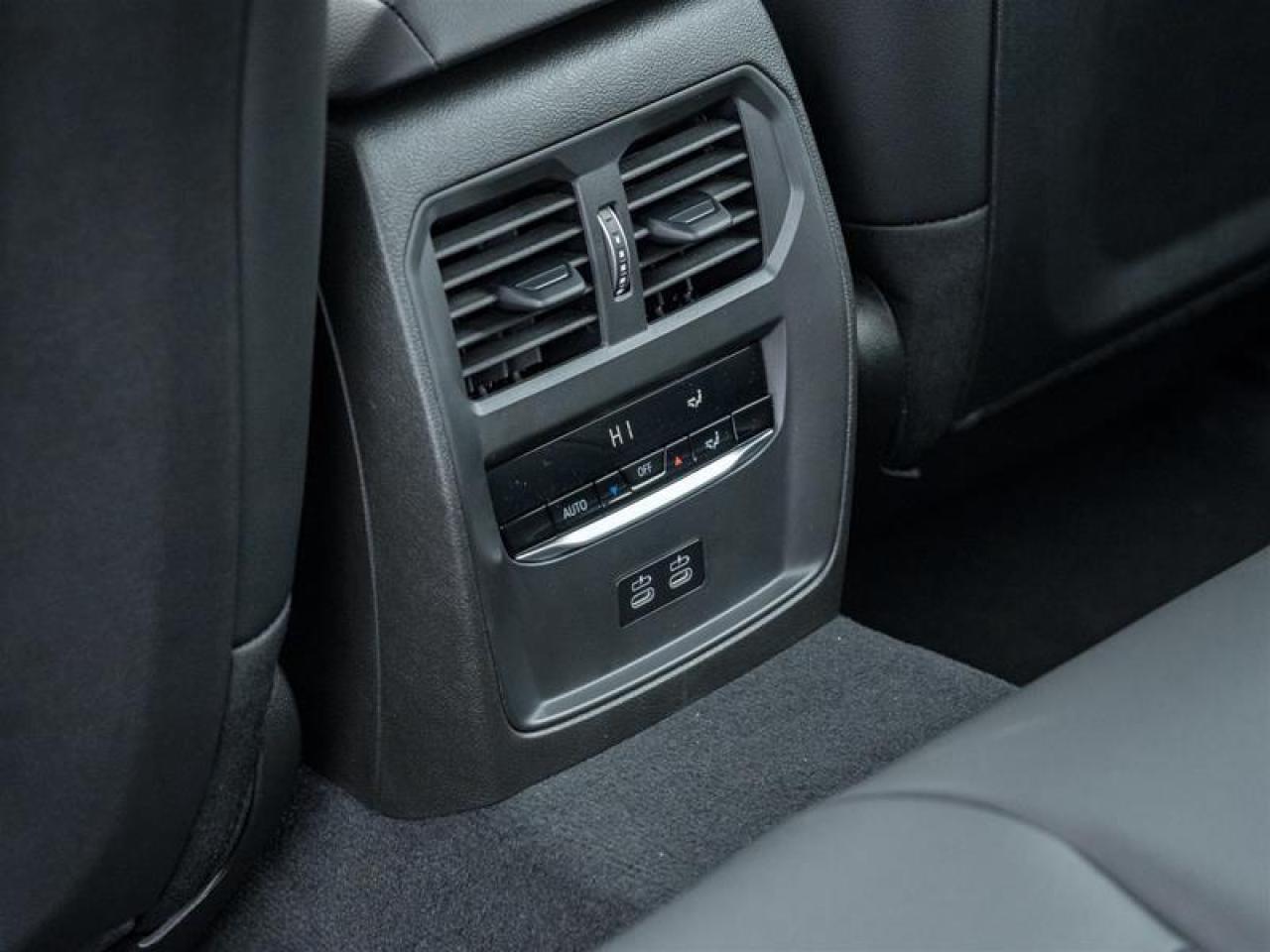 2026 BMW 330 i xDrive 4dr All-Wheel Drive Sedan Photo