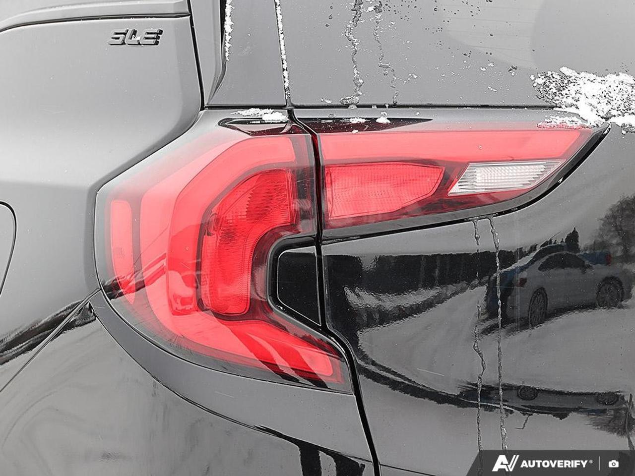 2021 GMC Terrain AWD SLE Photo