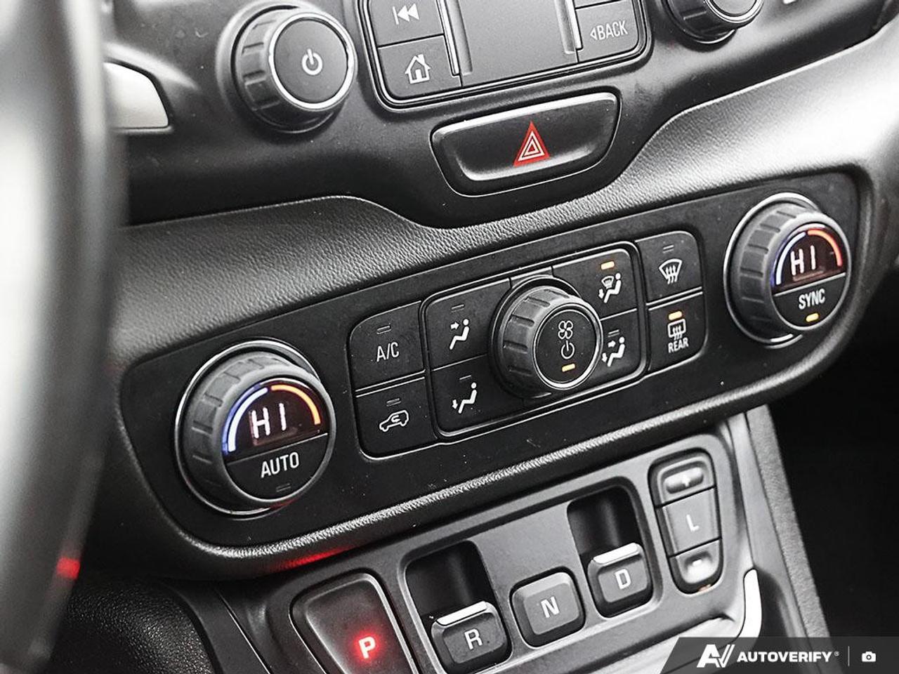 2021 GMC Terrain AWD SLE Photo