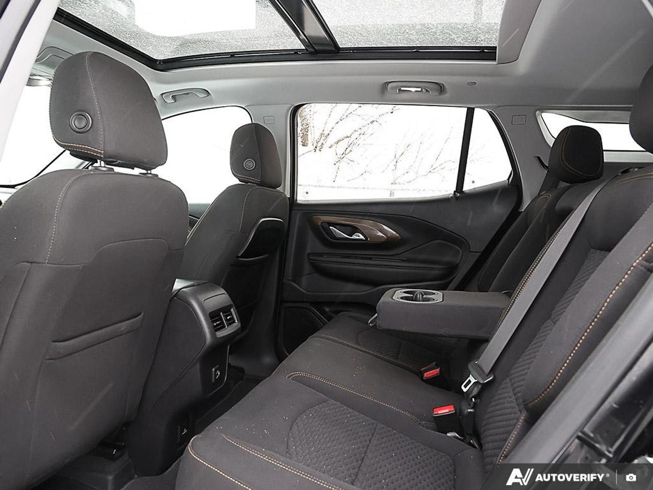 2021 GMC Terrain AWD SLE Photo