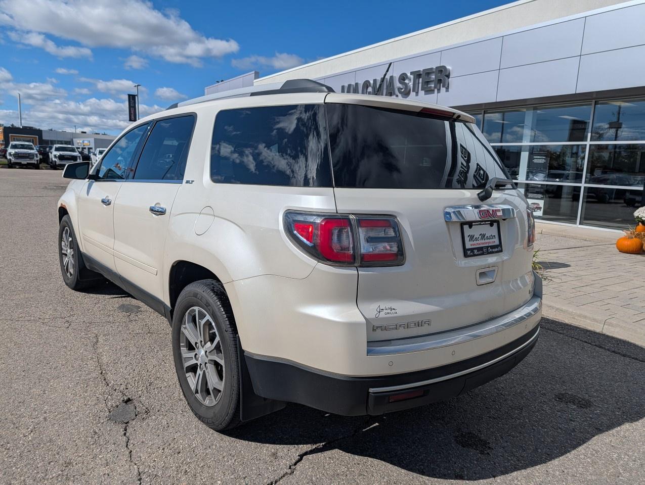 2014 GMC Acadia AWD 4DR SLT2 Photo