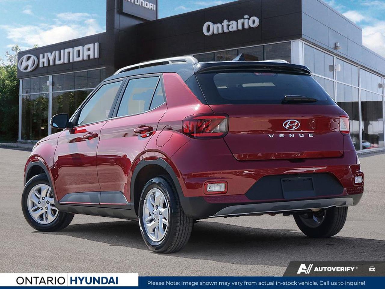 2025 Hyundai Venue Preferred w/Two-Tone 4dr Front-Wheel Drive Photo3