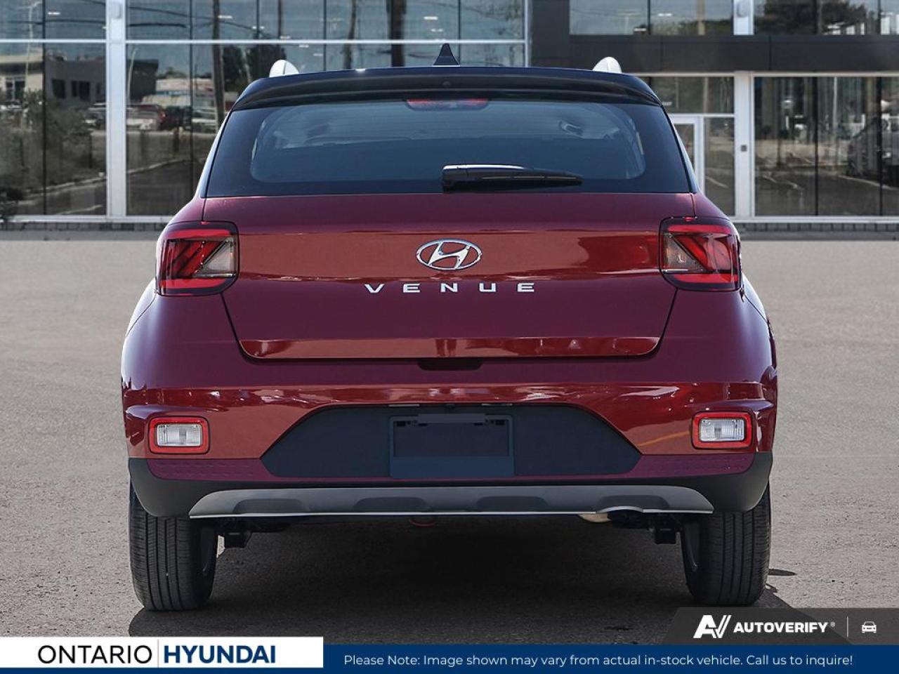 2025 Hyundai Venue Preferred w/Two-Tone 4dr Front-Wheel Drive Photo4