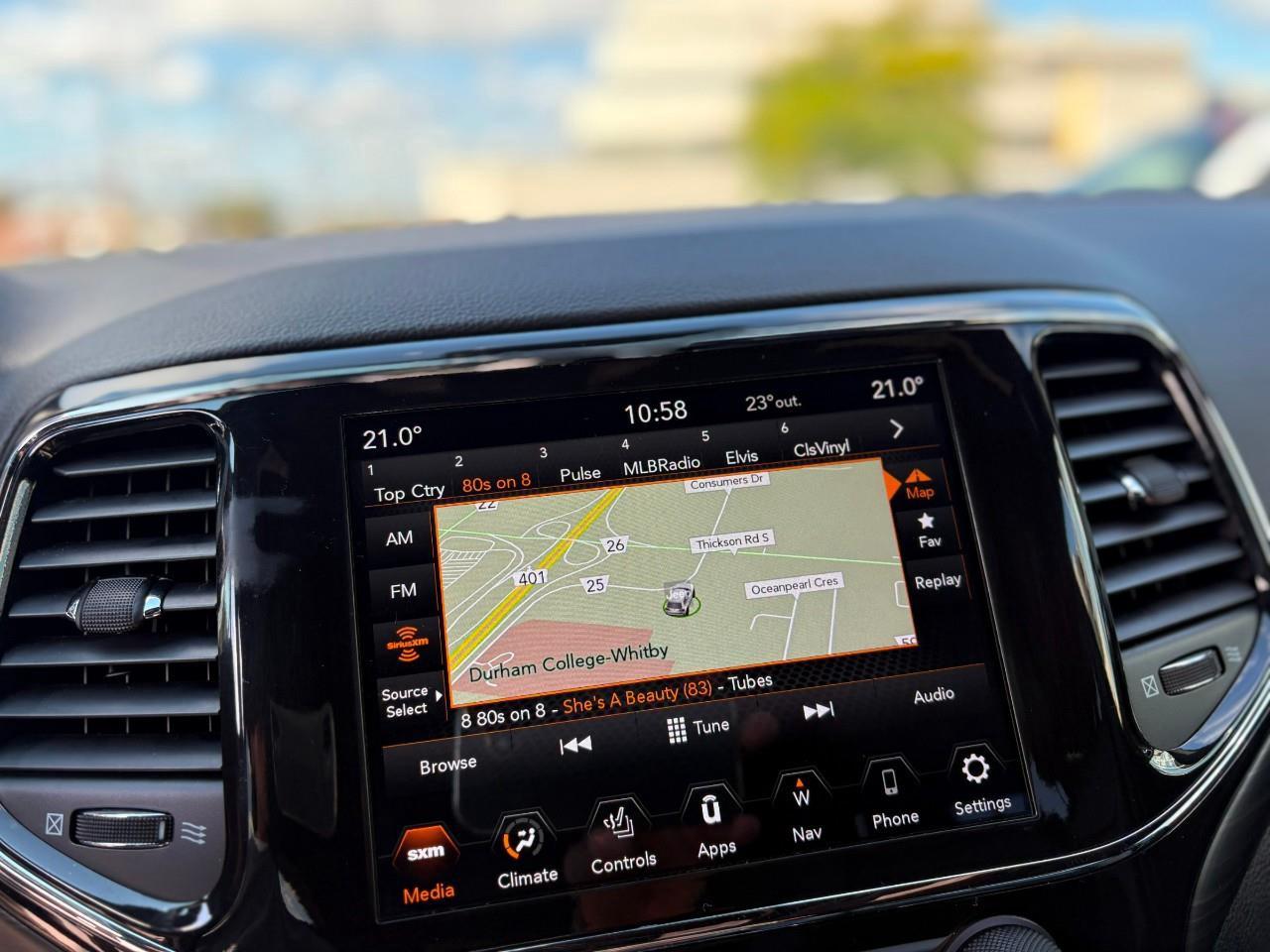 2021 Jeep Grand Cherokee Laredo 4dr 4x4 Photo