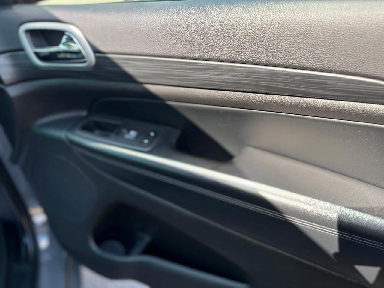 2021 Jeep Grand Cherokee Laredo 4dr 4x4 Photo