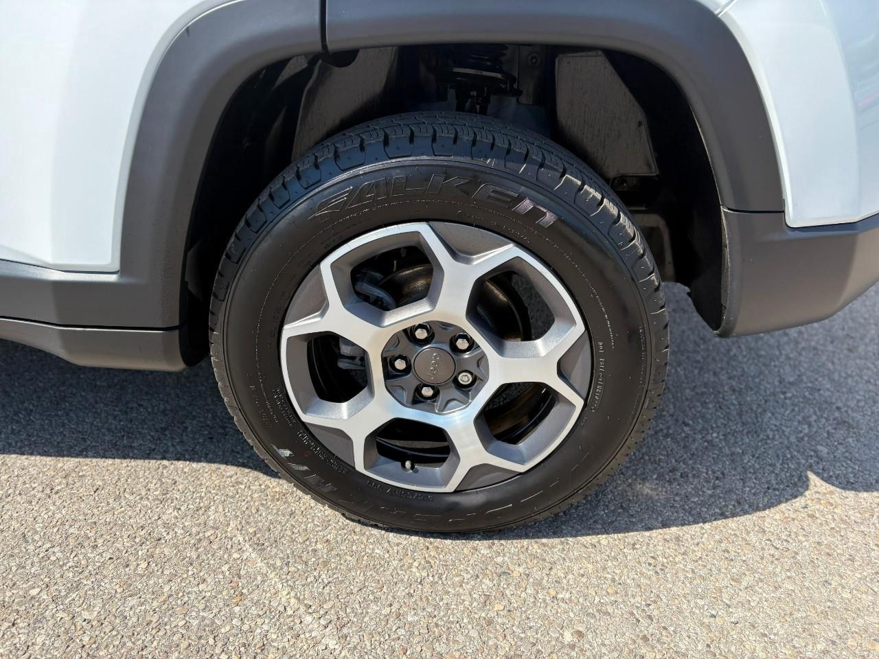 2022 Jeep Compass Trailhawk 4dr 4x4 Photo