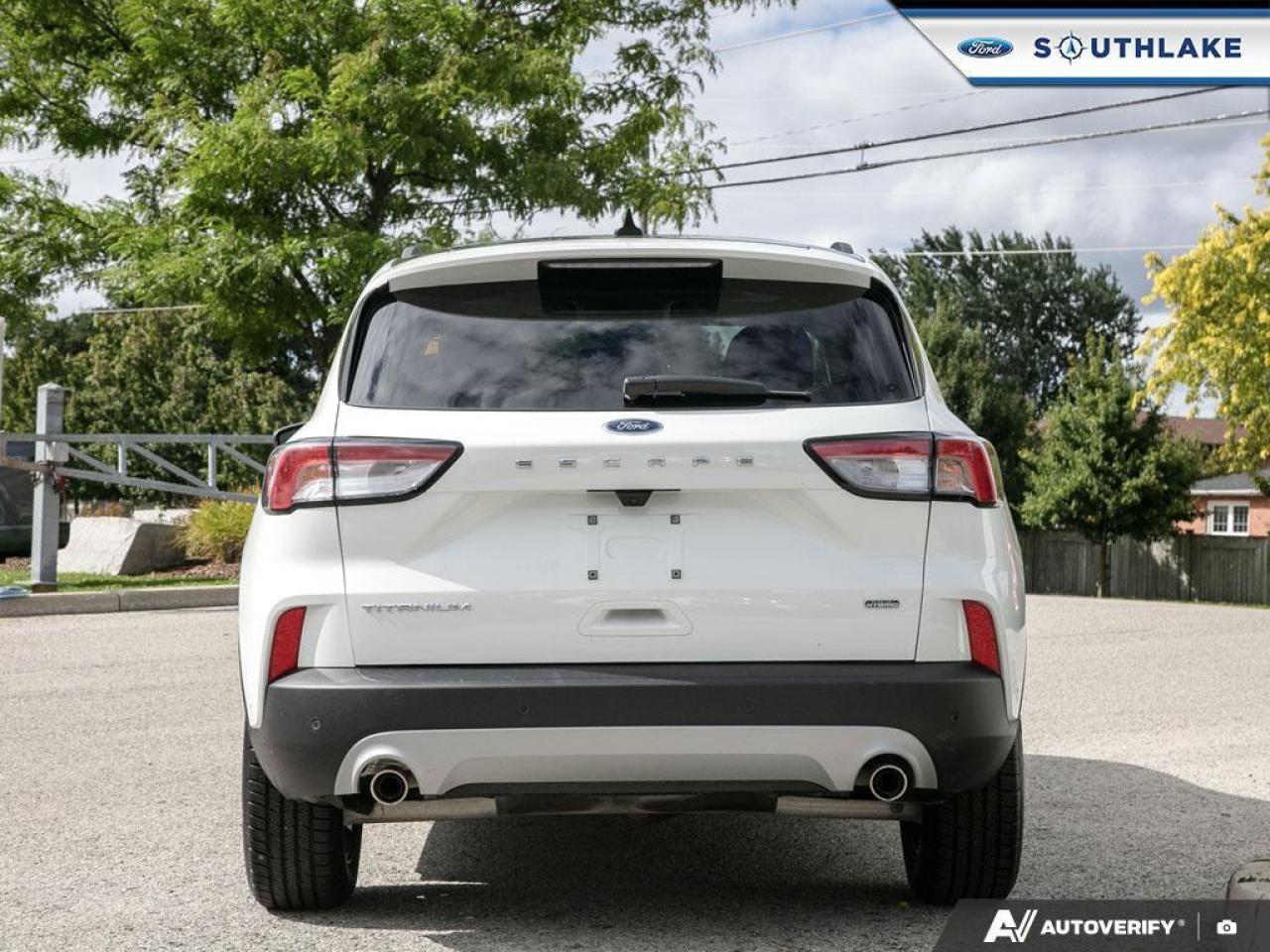 2021 Ford Escape PHEV Titanium 4dr Front-Wheel Drive Photo4