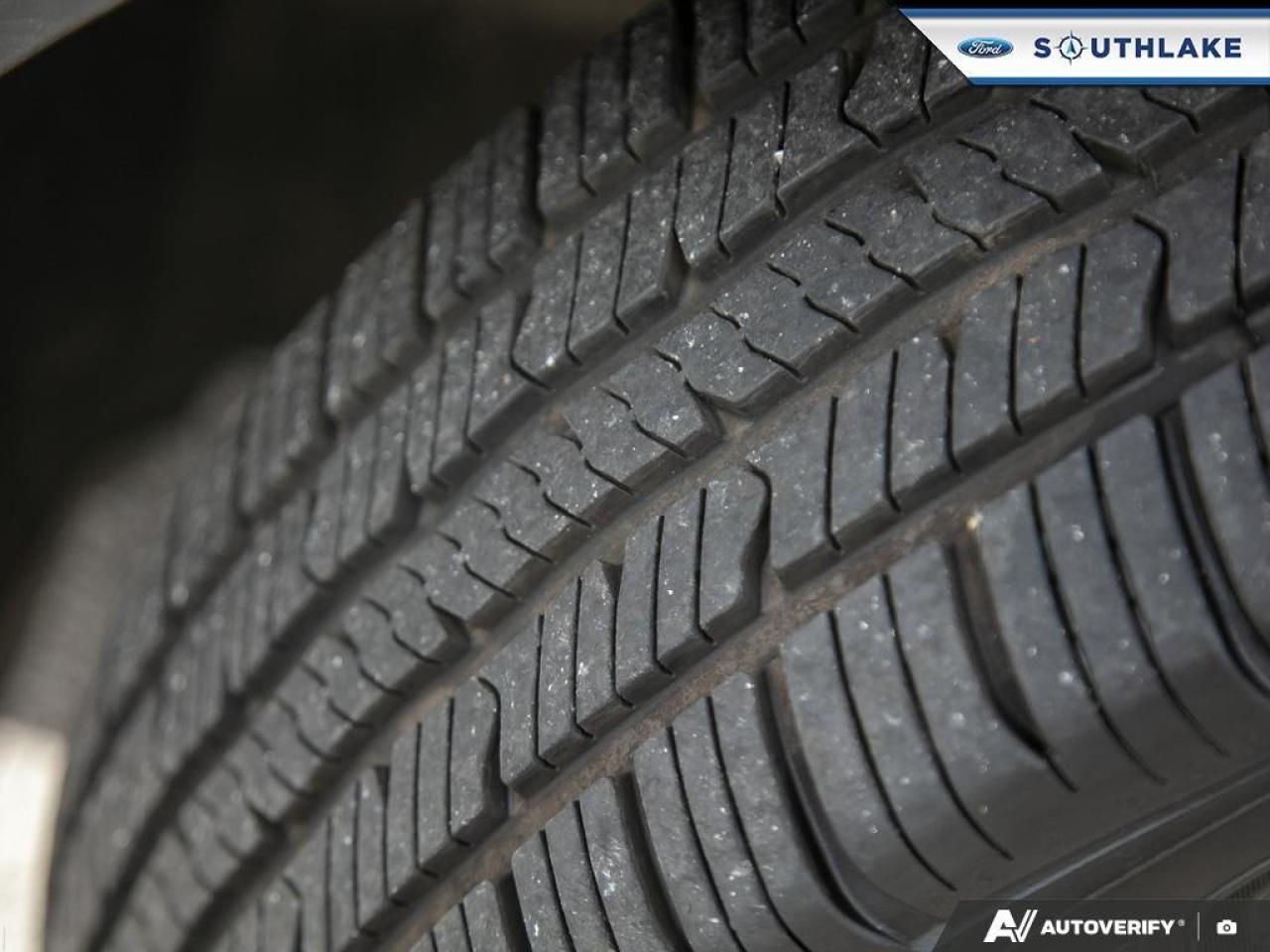 2021 Ford Escape PHEV Titanium 4dr Front-Wheel Drive Photo