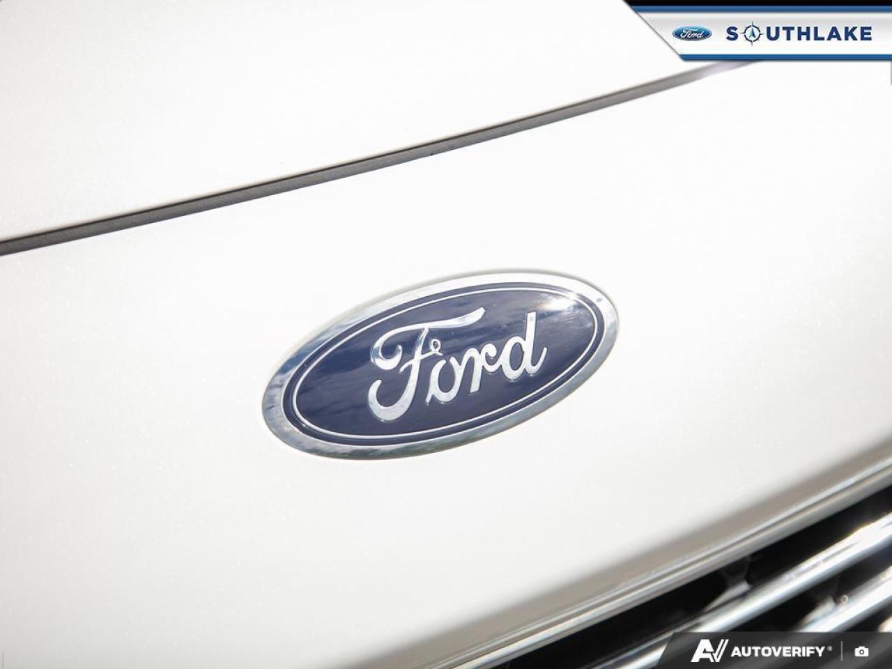 2021 Ford Escape PHEV Titanium 4dr Front-Wheel Drive Photo