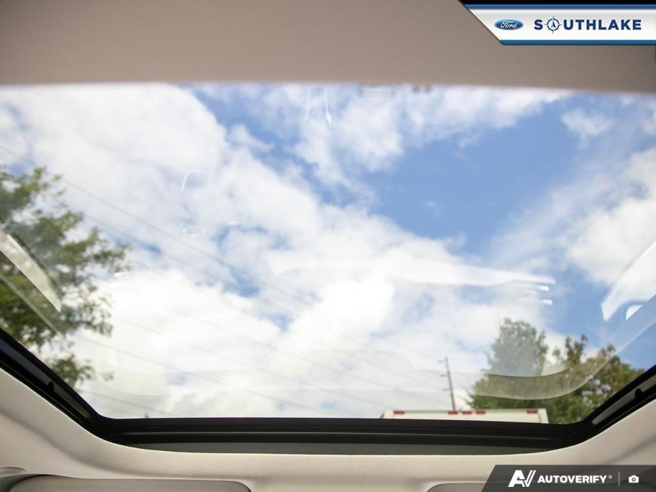 2021 Ford Escape PHEV Titanium 4dr Front-Wheel Drive Photo