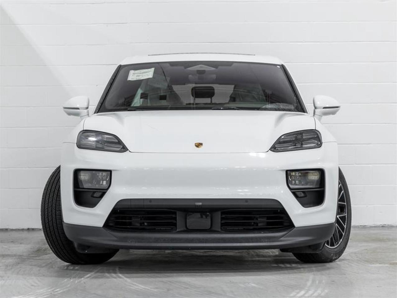 2025 Porsche Macan  Photo