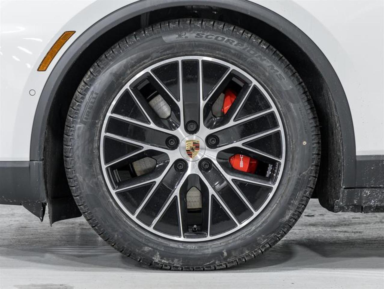 2025 Porsche Macan  Photo