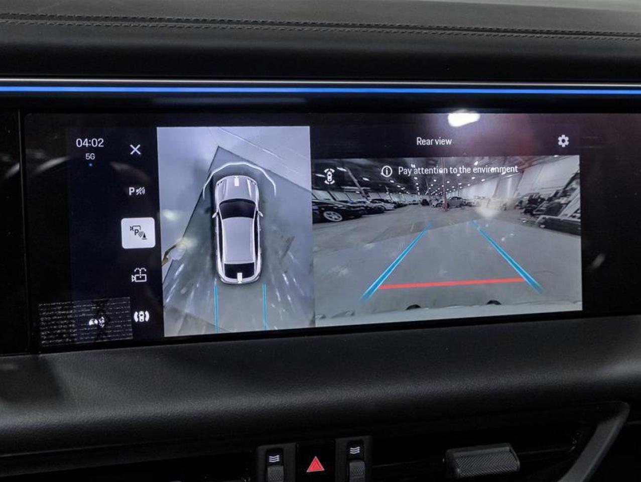 2025 Porsche Macan  Photo