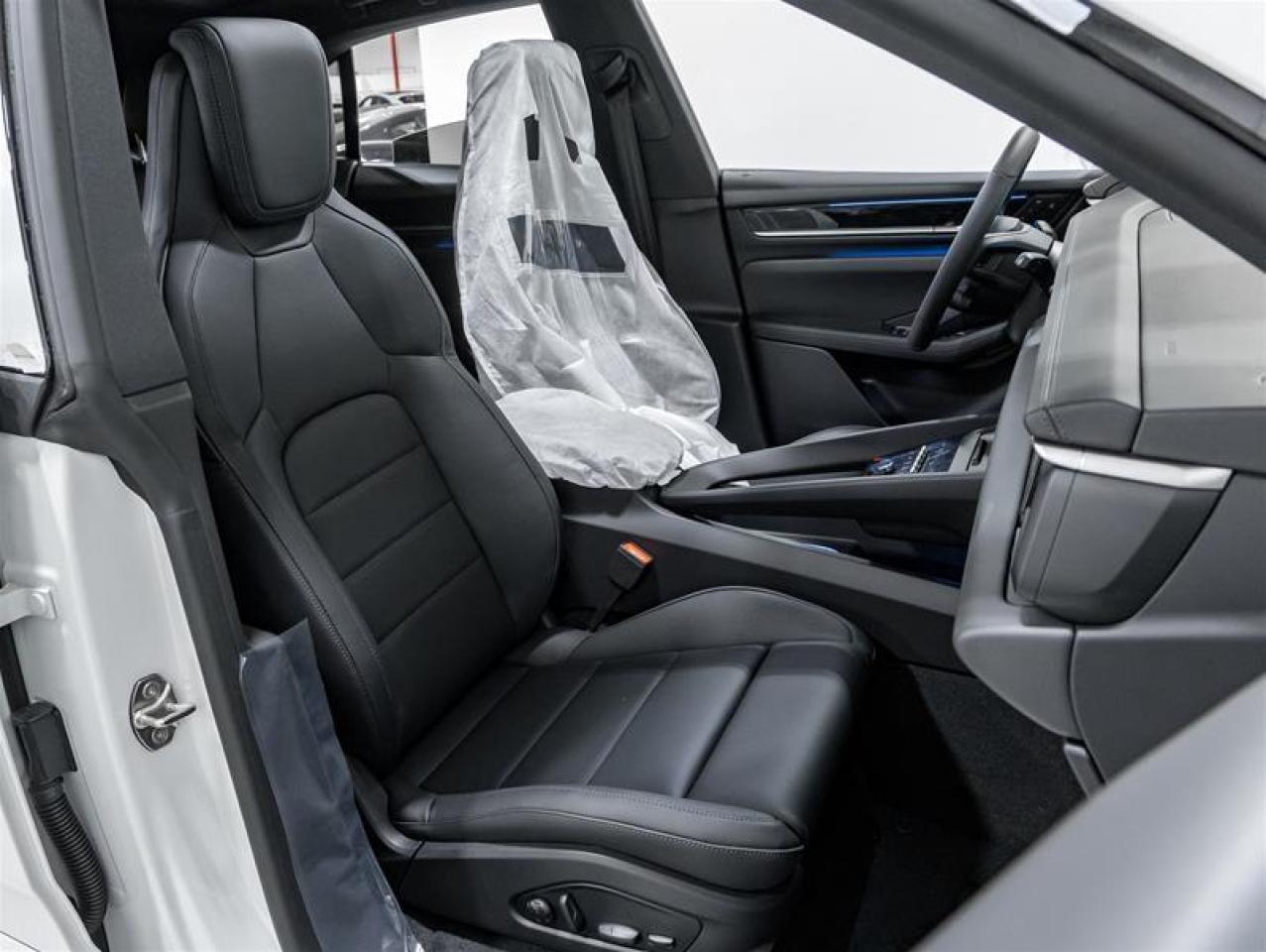 2025 Porsche Macan  Photo