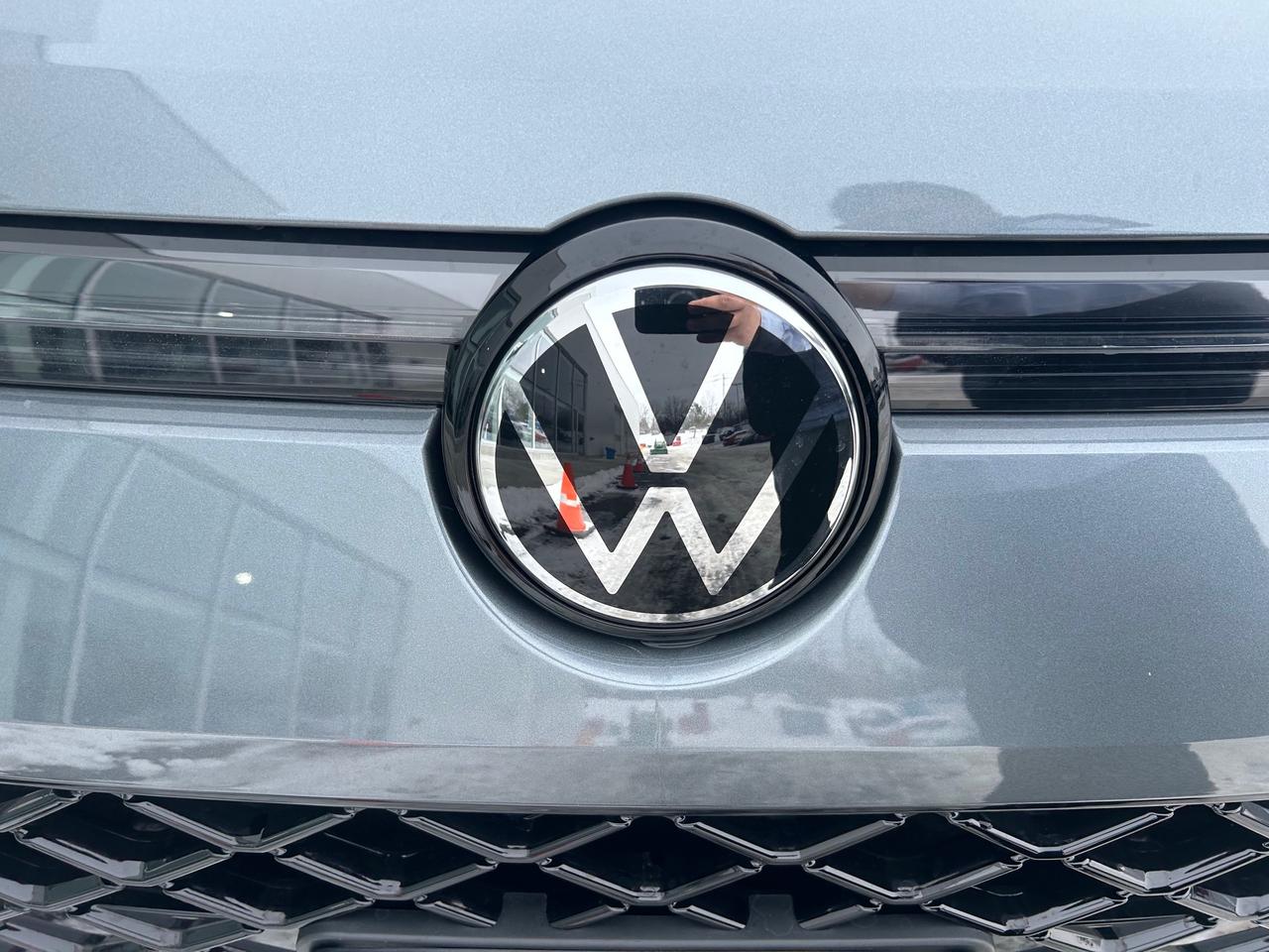 2026 Volkswagen Tiguan Comfortline R-Line Black Edition 4dr All-Wheel Drive 4MOTION Photo