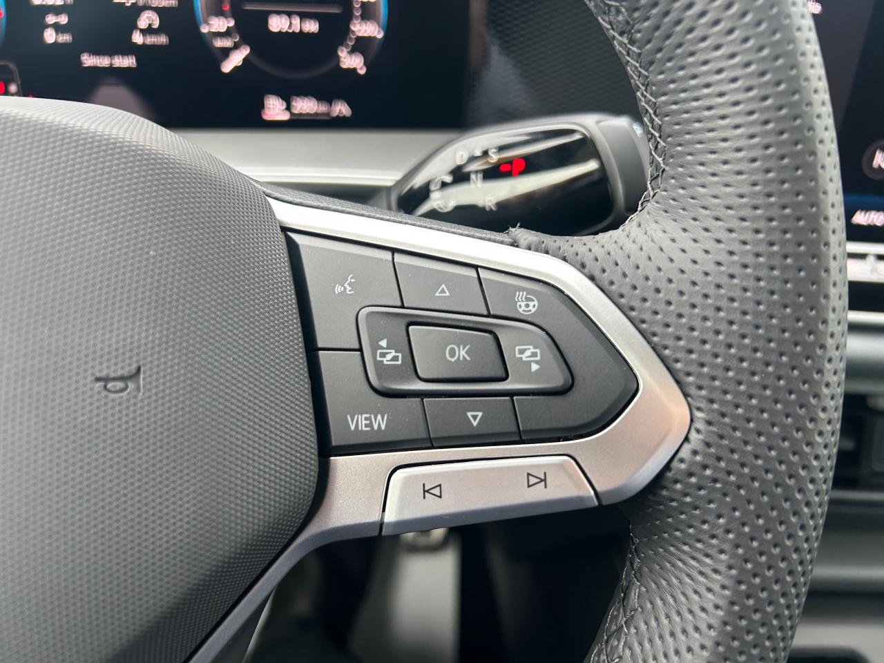 2026 Volkswagen Tiguan Comfortline R-Line Black Edition 4dr All-Wheel Drive 4MOTION Photo