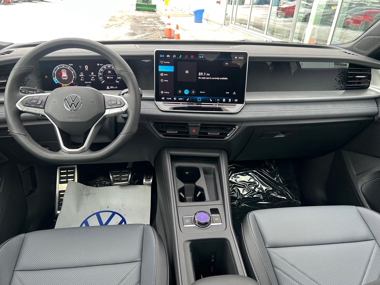 2026 Volkswagen Tiguan Comfortline R-Line Black Edition 4dr All-Wheel Drive 4MOTION Photo