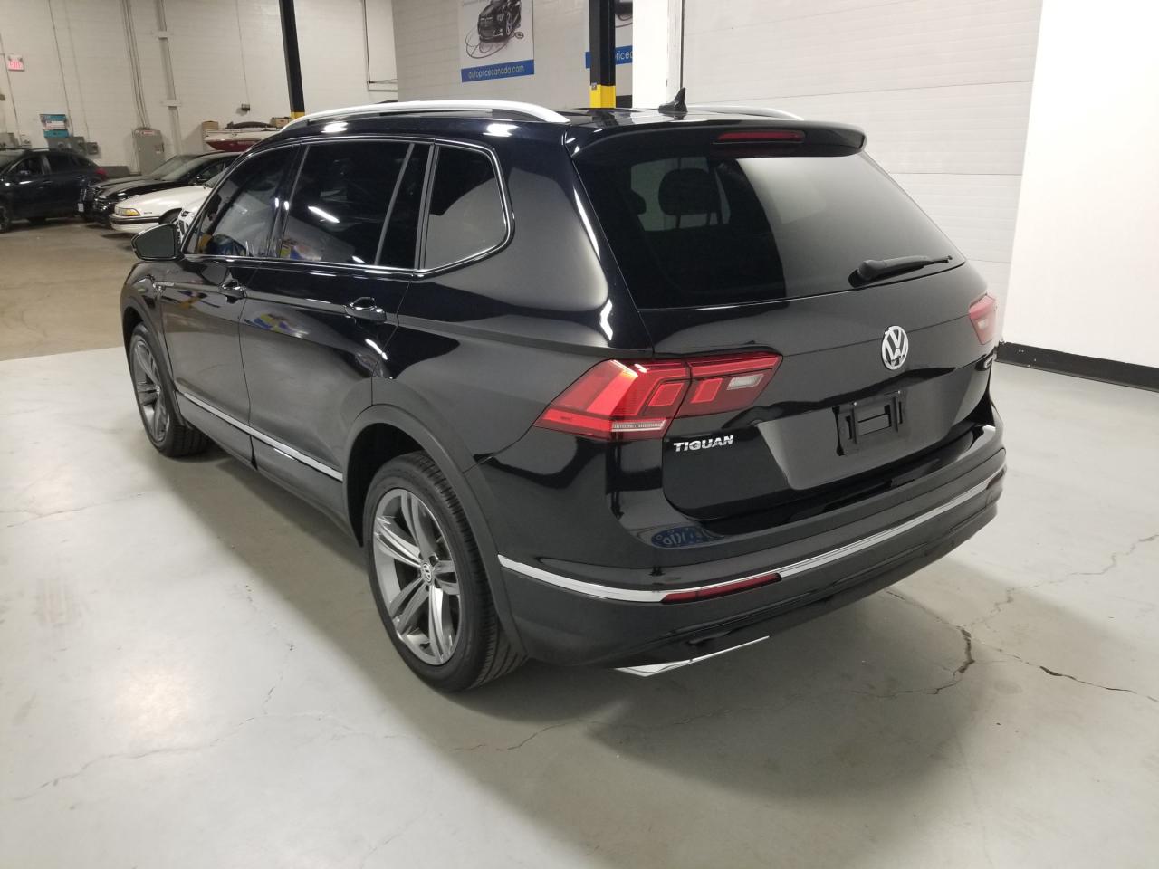 2021 Volkswagen Tiguan Highline 4dr All-wheel Drive 4MOTION Photo4