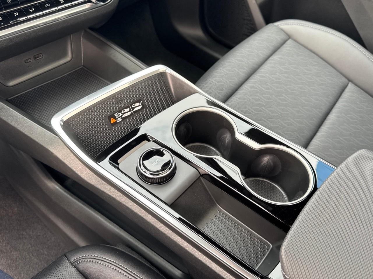 2026 Chevrolet Equinox AWD LT Photo