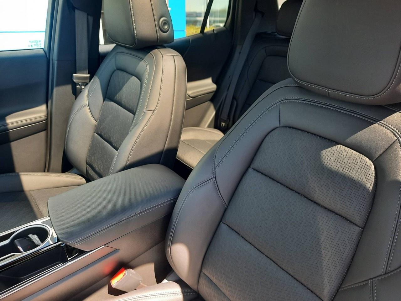 2026 Chevrolet Equinox AWD LT Photo