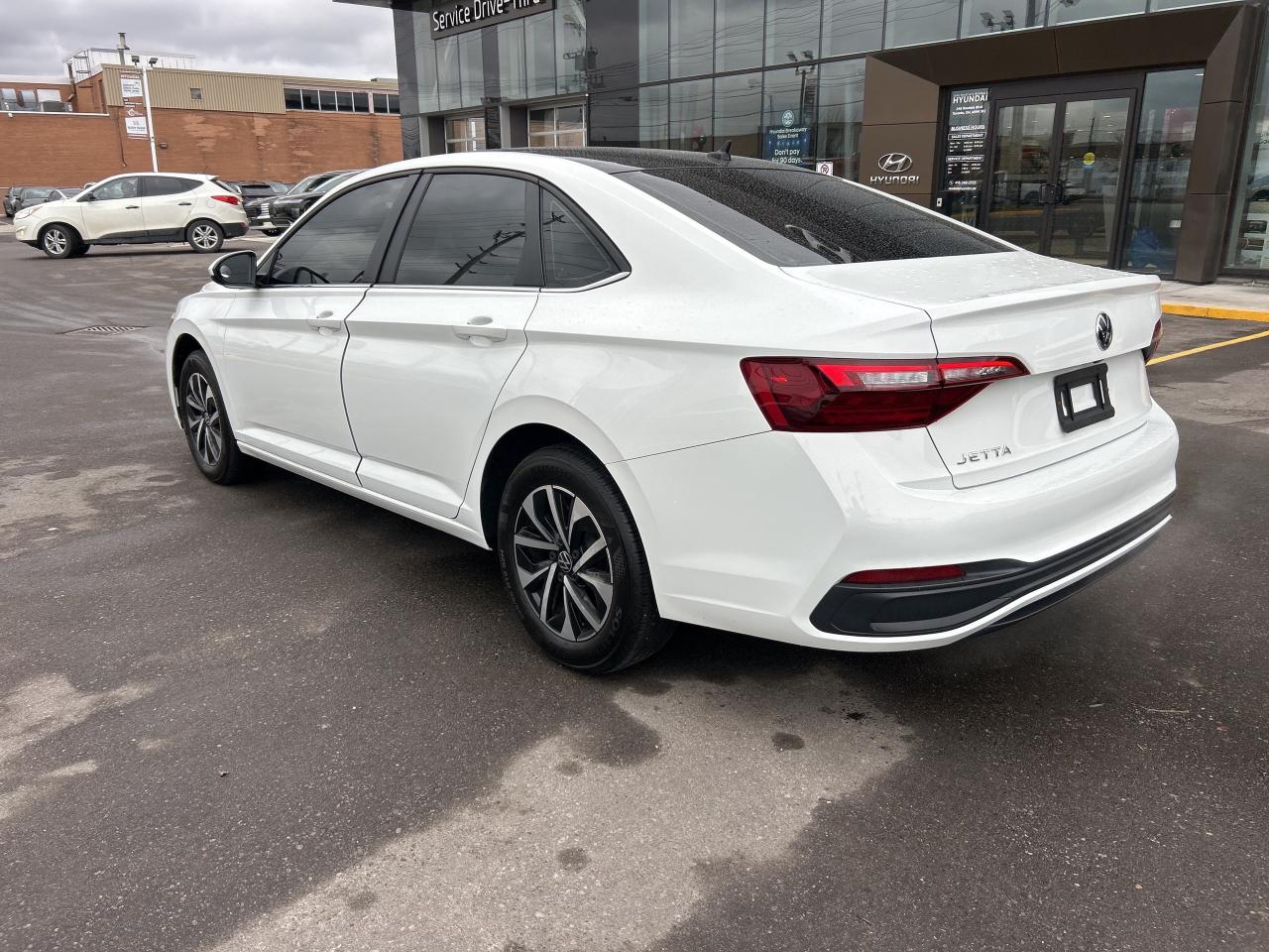 2023 Volkswagen Jetta Trendline Auto   CLEAN CARFAX Photo