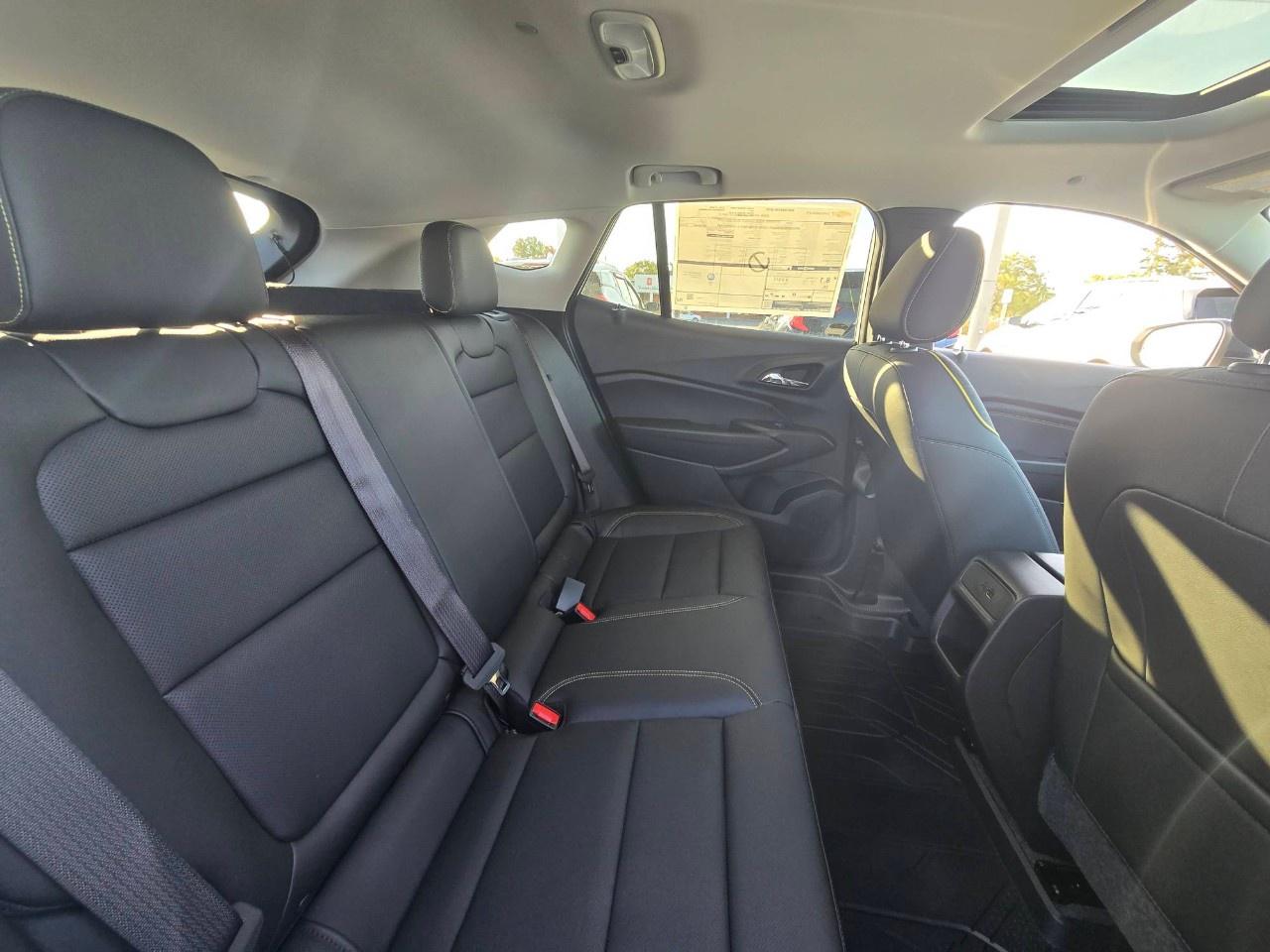 2025 Chevrolet Trax FWD 4dr ACTIV Photo