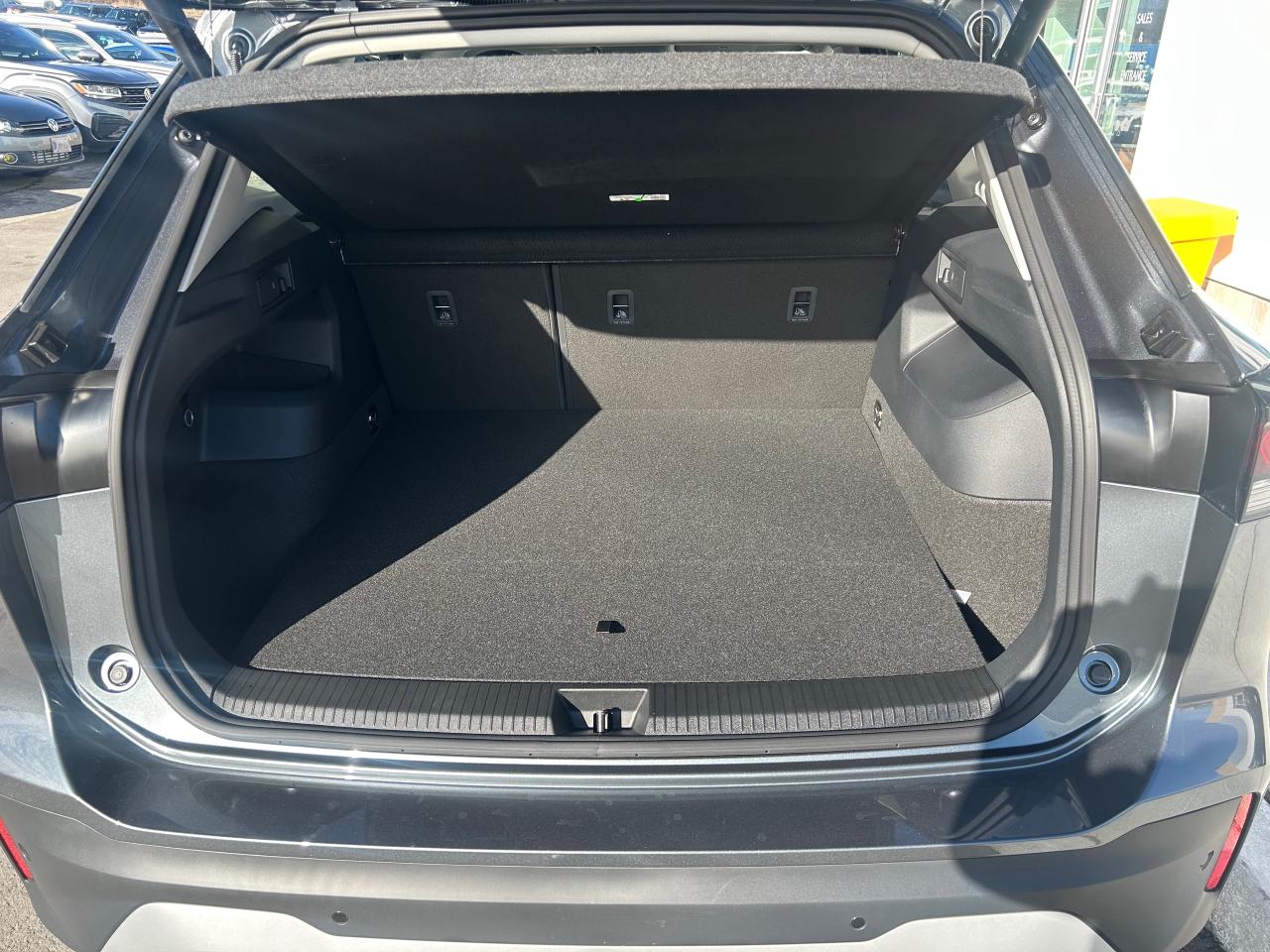 2026 Volkswagen Tiguan Comfortline 4dr All-wheel Drive 4MOTION Photo4