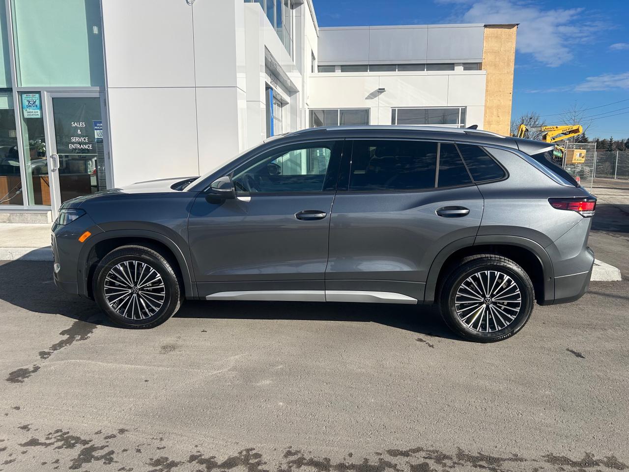 2026 Volkswagen Tiguan Comfortline 4dr All-wheel Drive 4MOTION Photo