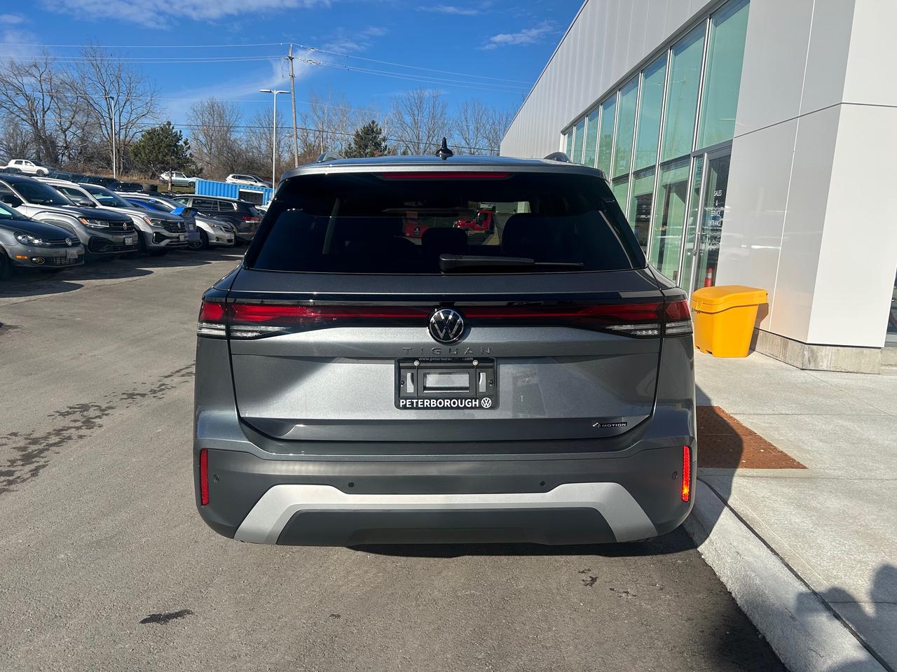 2026 Volkswagen Tiguan Comfortline 4dr All-wheel Drive 4MOTION Photo3